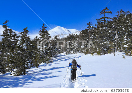 Snow Mountain Trail Image Mt. Norikura Snow Mountain Trail Image Mt. Norikura 62705978