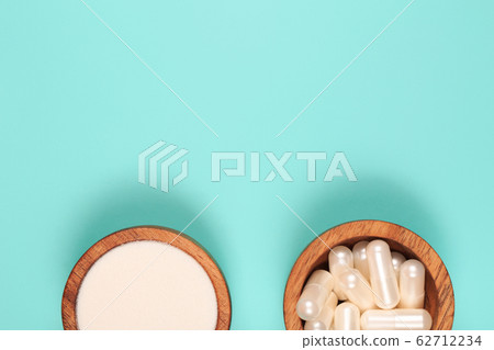 Collagen in capsules and in powder Collagen in capsules and in powder 62712234