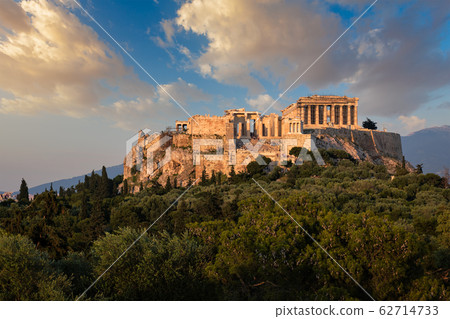 Iconic Parthenon Temple at the Acropolis of Athens, Greece Iconic Parthenon Temple at the Acropolis of Athens, Greece 62714733