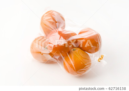 裝在塑料袋中的飯盒 62716138