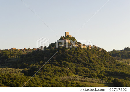 Landscape of medieval village Rocca d'Orcia Landscape of medieval village Rocca d'Orcia 62717202