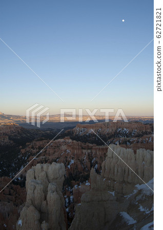 Evening Bryce Canyon National Park USA Moon Grand Circle Evening Bryce Canyon National Park USA Moon Grand Circle 62721821