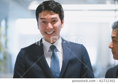 部下 男人 男 62722302