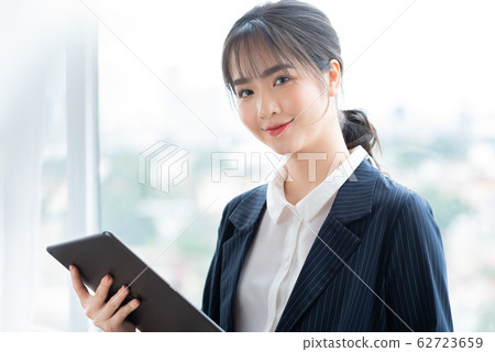 Business woman, career woman, office 62723659