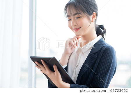 Business woman, career woman, office 62723662