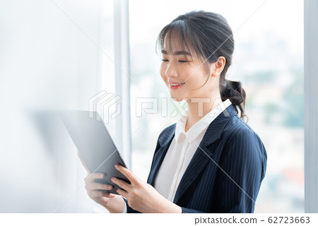 Business woman, career woman, office Business woman, career woman, office 62723663