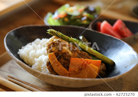 curry rice with chicken japanese style local food curry rice with chicken japanese style local food 62725270