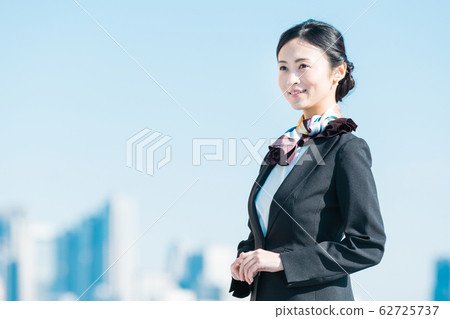 Business young woman 62725737