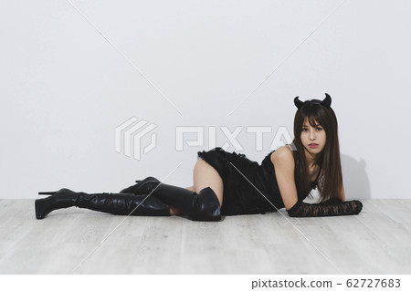 角色扮演的女人 62727683