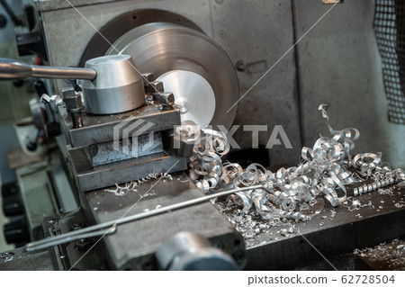 metal turning, close-up, wood shavings, close-up lathe 62728504