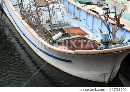 老安漁港的老船 62731801