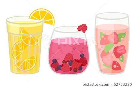 Cool Drinks with Sliced Fruits and Berries in Glass Vector Set 62733280