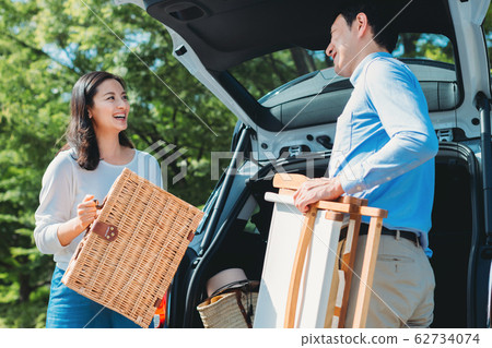 中間夫婦郊遊 中間夫婦郊遊 62734074