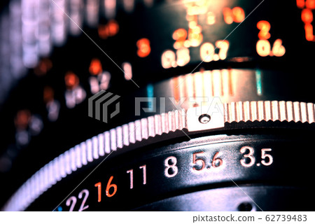 Lens photo scale 62739483