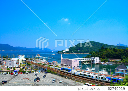 鳥羽市和近鐵火車的城市景觀 62740919