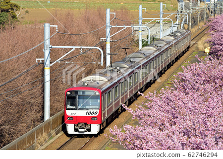 京急栗濱線三浦開幹-崎出口新1000型1073編隊 京急栗濱線三浦開幹-崎出口新1000型1073編隊 62746294