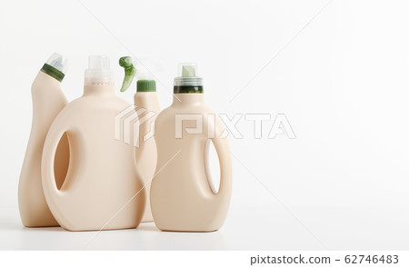 Packaging of detergent for laundry on white background 62746483