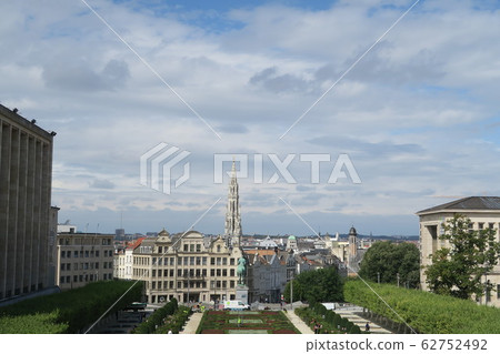 Brussels Art Hill 62752492