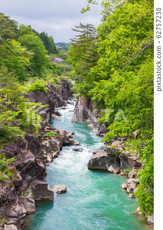 岩手縣岩手市一關的春天,鮮綠色 岩手縣岩手市一關的春天,鮮綠色 62757238