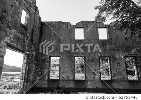 魚雷發射試驗場遺跡單色[長崎縣東園野郡] 62758446