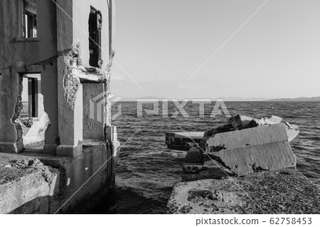 魚雷發射試驗場遺跡單色[長崎縣東園野郡] 62758453