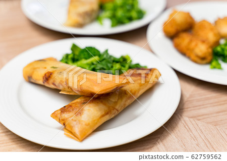 Spring roll  62759562