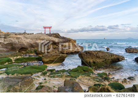 [Shizuoka Prefecture] Shimoda City Shirahama Torii 62761489