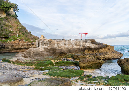 [Shizuoka Prefecture] Shimoda City Shirahama Torii 62761490