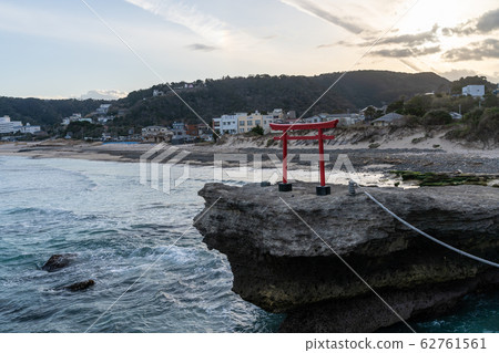 [Shizuoka Prefecture] Shimoda City Shirahama Torii 62761561