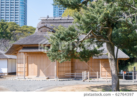 東京Hamarikyu Gardens的Oizumisui Hawk's Teahouse 東京Hamarikyu Gardens的Oizumisui Hawk's Teahouse 62764397