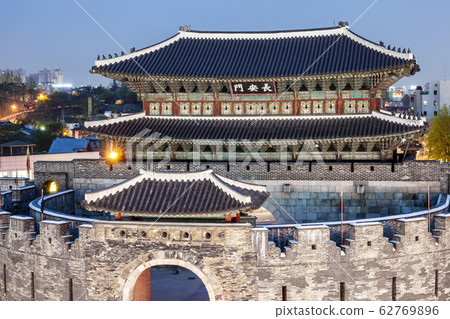 Suwon Hwaseong Suwon Hwaseong 62769896