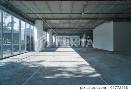 Empty unfurnished office interior Empty unfurnished office interior 62772388