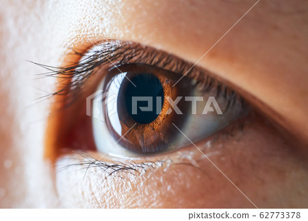 Close-up and selected focusing on a beautiful asian women eye . Close-up and selected focusing on a beautiful asian women eye . 62773378