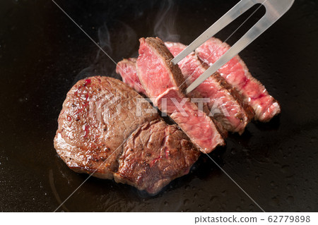 鐵板燒牛肉燈肉 62779898