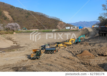 ■八木湖■櫻花盛開■水上■山梨縣開市 62780174