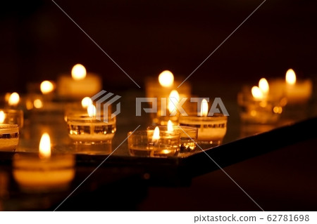 Candle Candle 62781698