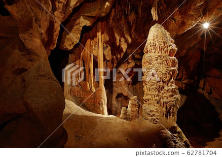 Limestone Cave Limestone Cave 62781704