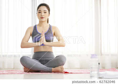 Women sports wear yoga 62782046