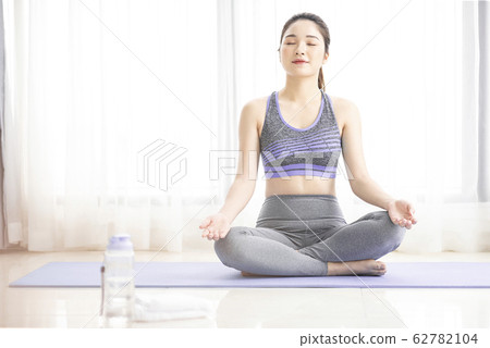 Women sportswear 62782104