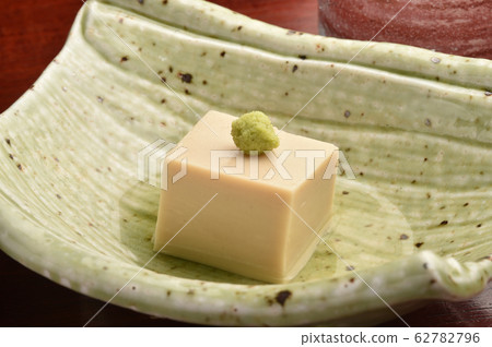 芝麻豆腐 62782796