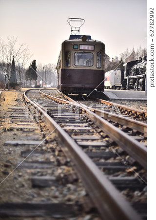 曾經是城市交通的電車和鐵路 曾經是城市交通的電車和鐵路 62782992