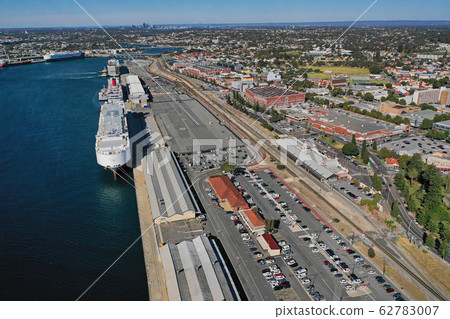 Aerial view of the port city of Fremantle 62783007