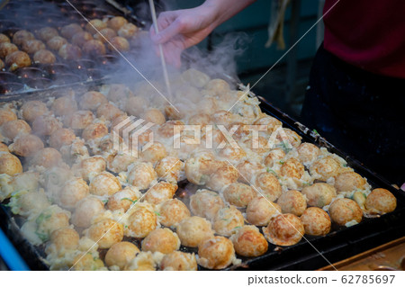 Takoyaki - The traditional Japanese food at 62785697