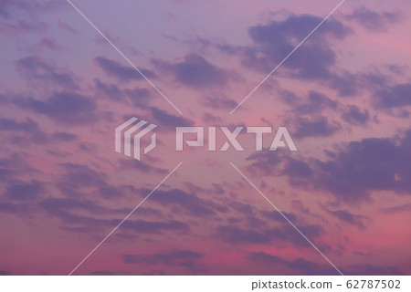 Beautiful twilight sky with clouds before sunset, Nature background 62787502