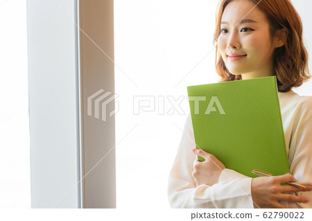 Women at work Women at work 62790022
