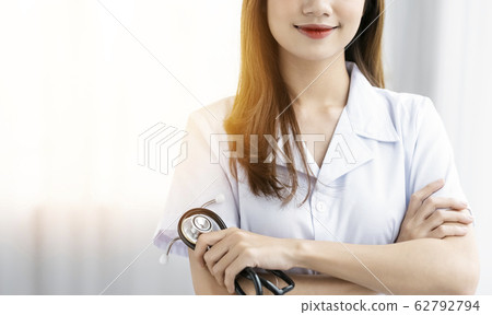 Female doctor hospital 62792794