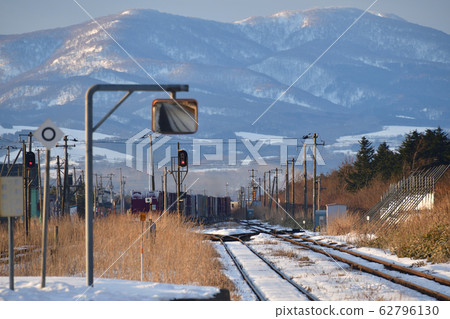 冬季拍攝北海道八雲町JR山崎站的清晨風光 62796130