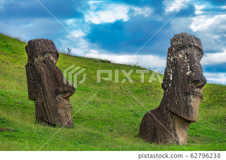 Twisted Moai statues in the Rano Raraku Volcano in Easter Island Twisted Moai statues in the Rano Raraku Volcano in Easter Island 62796238