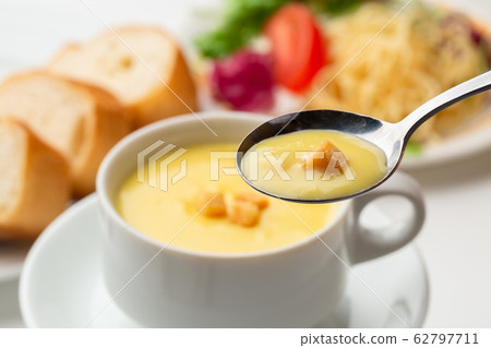 玉米湯 62797711