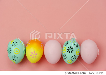 Happy Easter holiday background concept. 62798494